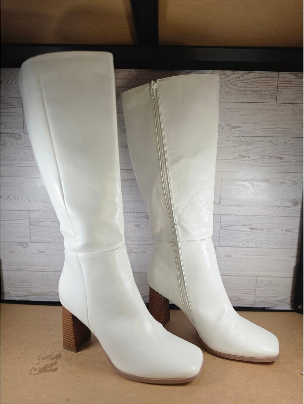Lulus White Knee-High Block Heel Boots Size 7.5